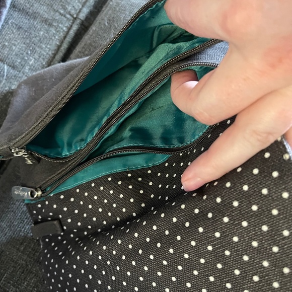 Thirty One Wallet - Picture 2 of 4